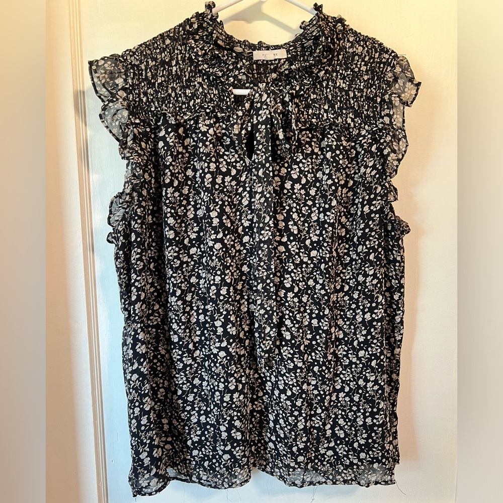 Pleione Black Floral Ruched Tie Neck Top Sz L
